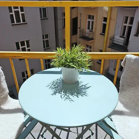 Old Town Chez Moi